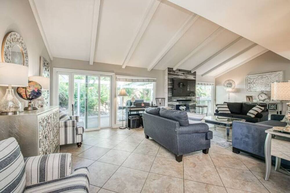 Photo of Livingroom in Mission Viejo