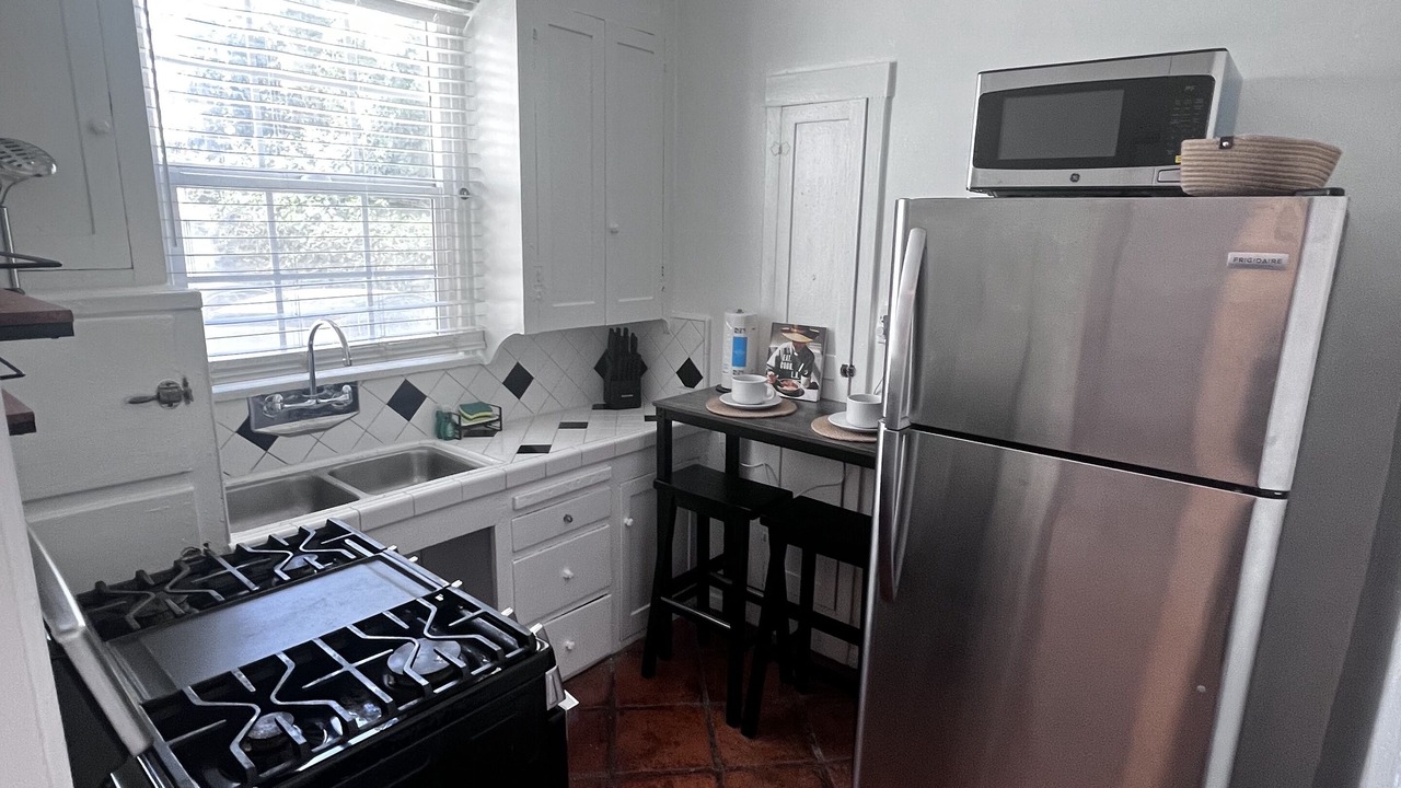 Photo of Kitchen in La Brea