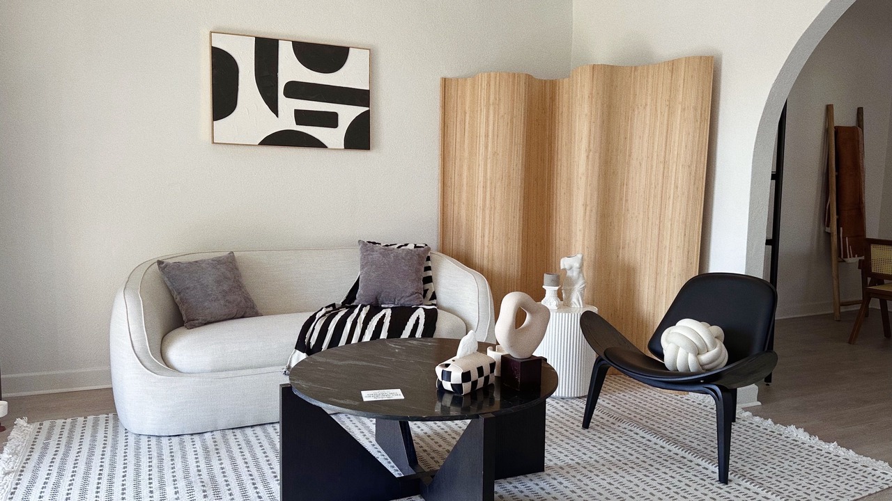Photo of Livingroom in East Pasadena