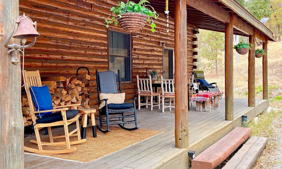 Photo of Patio Balcony in California Hot Springs