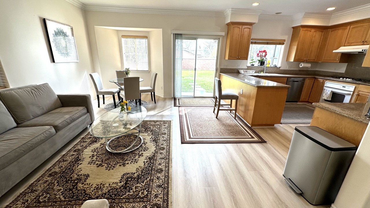 Photo of Livingroom in San Gabriel