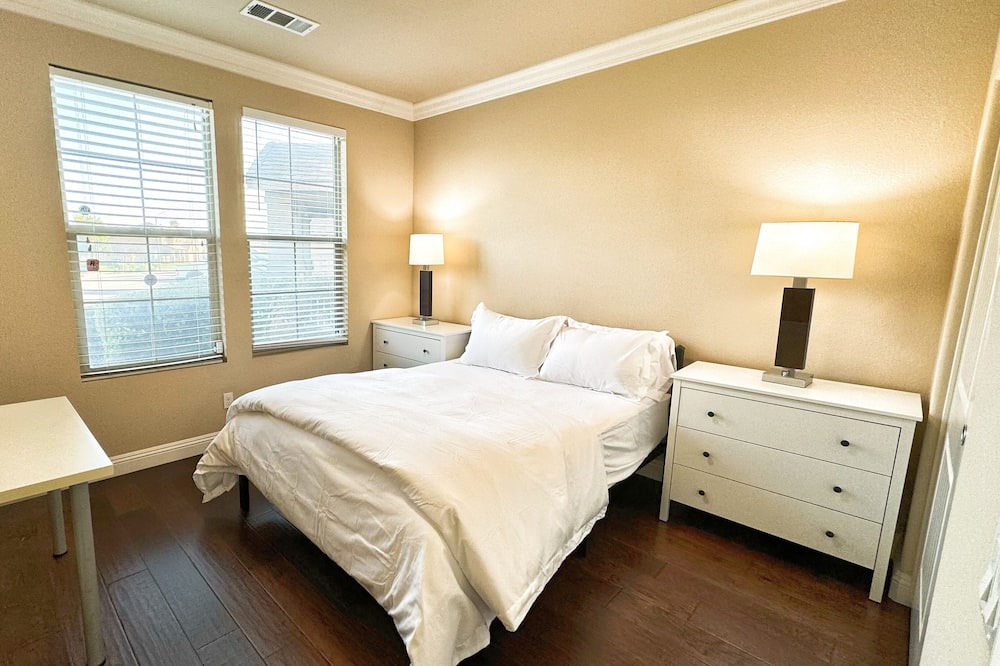 Photo of Bedroom in Eastvale