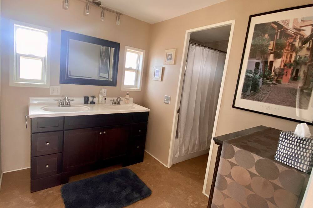 Photo of Bathroom in Thousand Palms