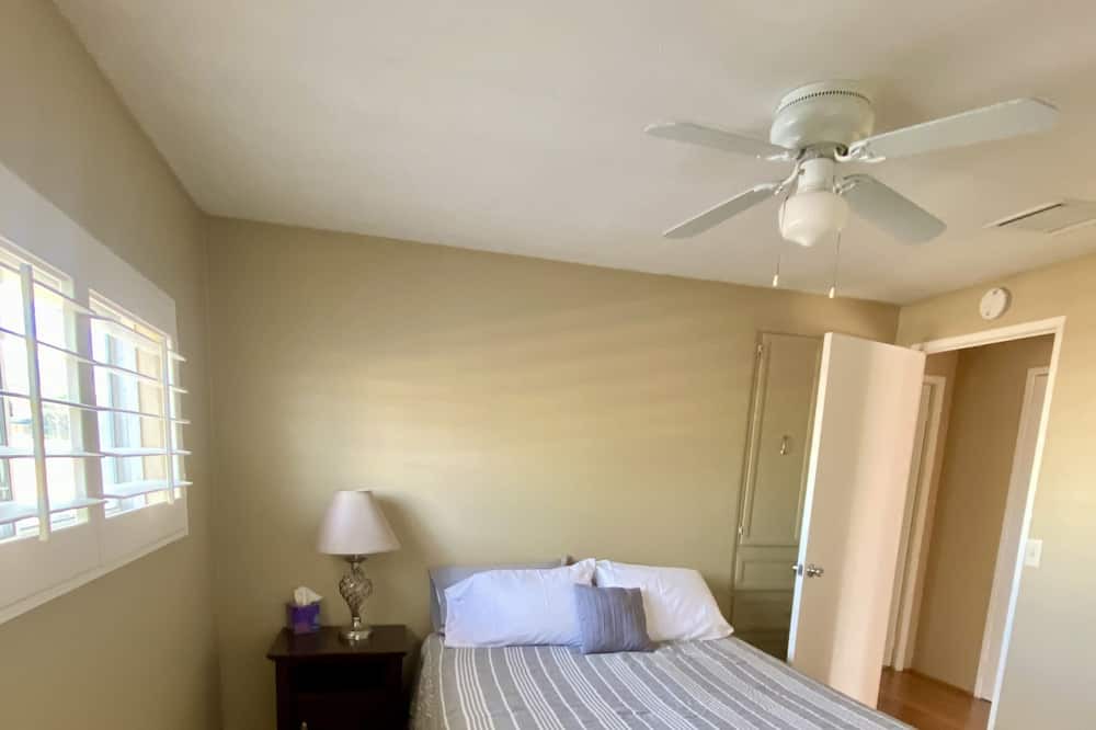 Photo of Bedroom in Thousand Palms