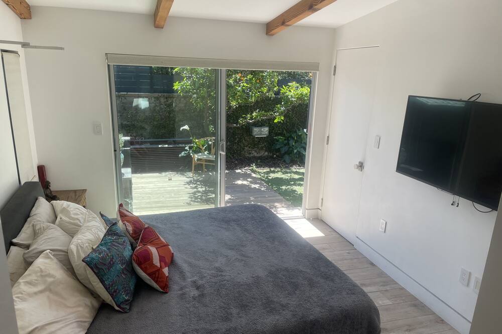 Photo of Bedroom in Sunset Park