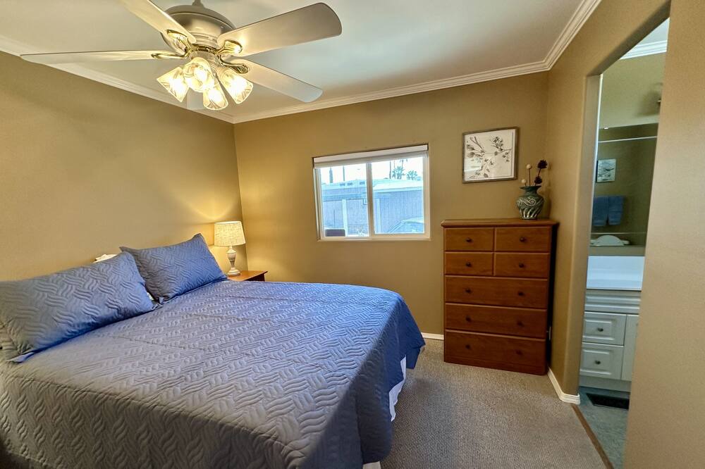 Photo of Bedroom in Thousand Palms