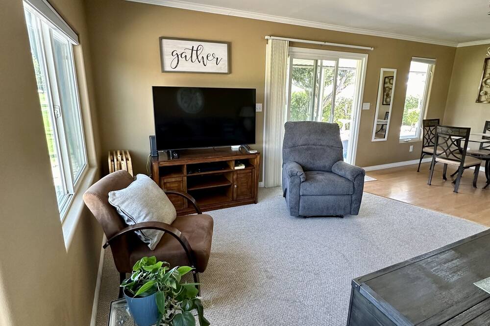 Photo of Livingroom in Thousand Palms