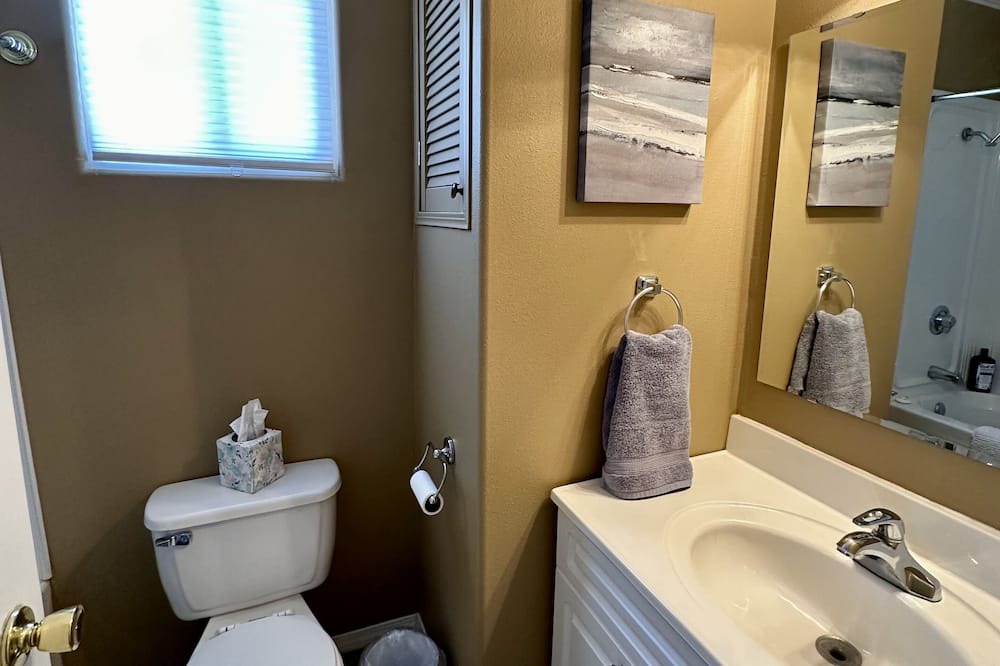 Photo of Bathroom in Thousand Palms