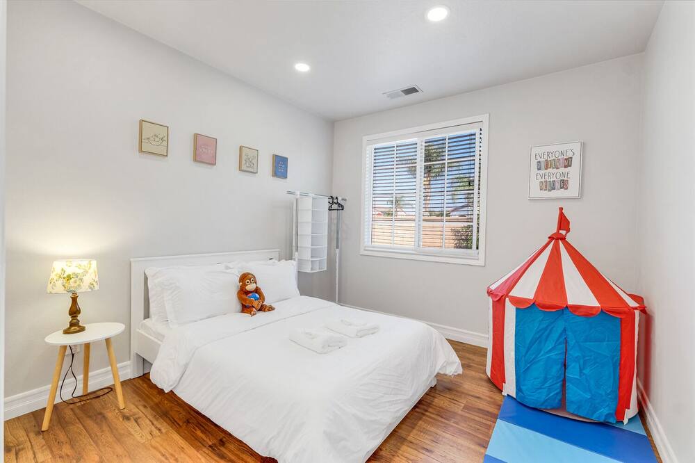 Photo of Bedroom in Eastvale