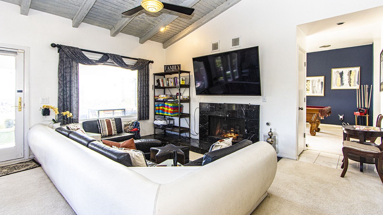 Photo of Livingroom in San Bernardino