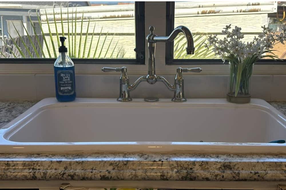 Photo of Bathroom in Calimesa