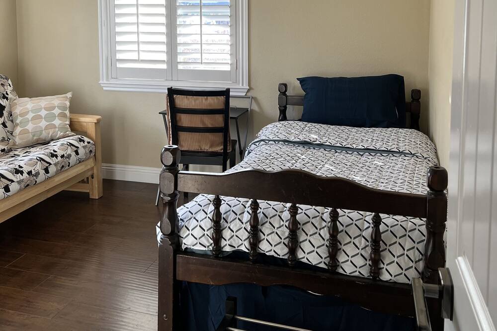 Photo of Bedroom in Buena Park