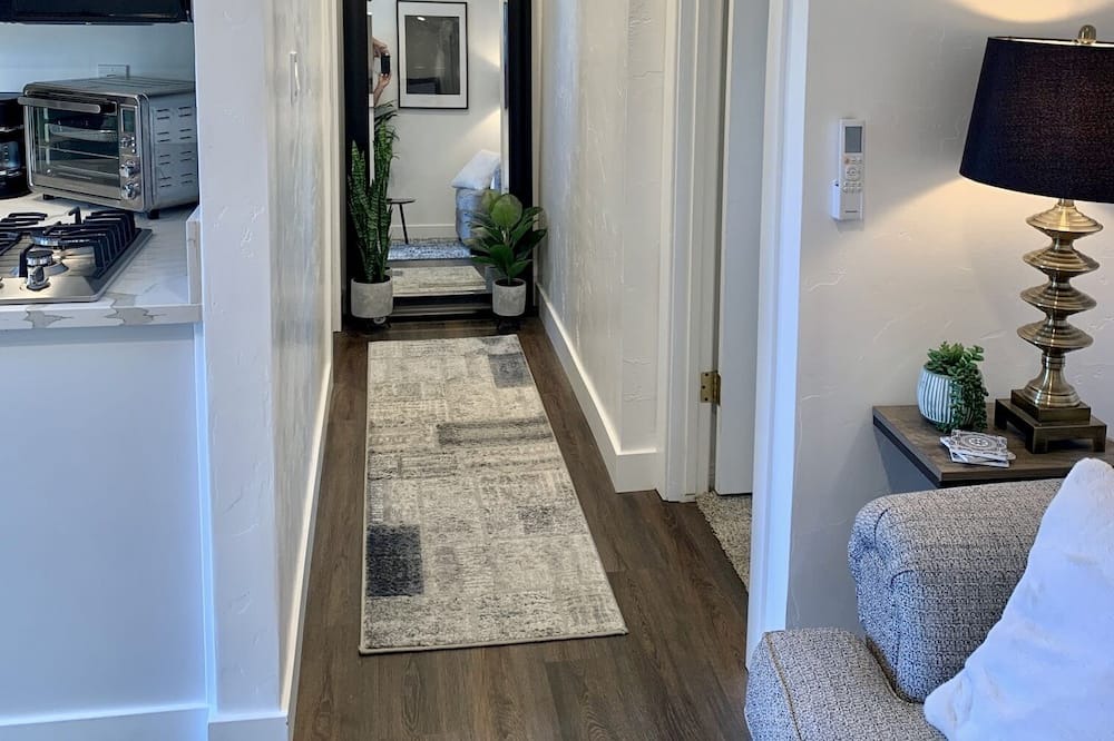 Photo of Bedroom in Midway