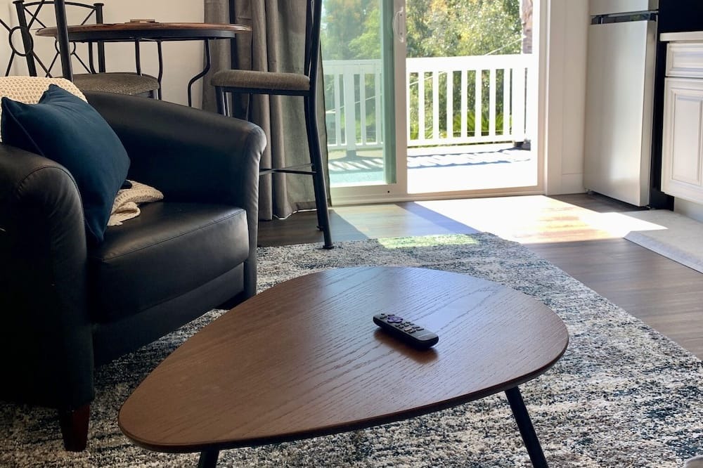 Photo of Livingroom in Midway