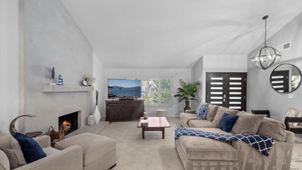 Photo of Livingroom in Topanga