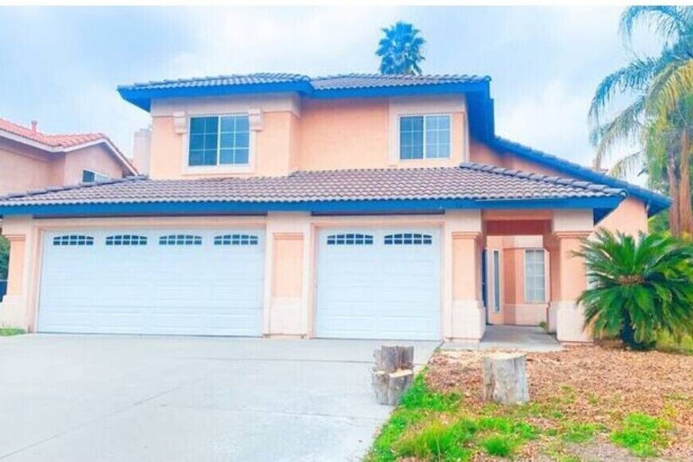 Photo of Outdoor in Estates at Canyon Crest