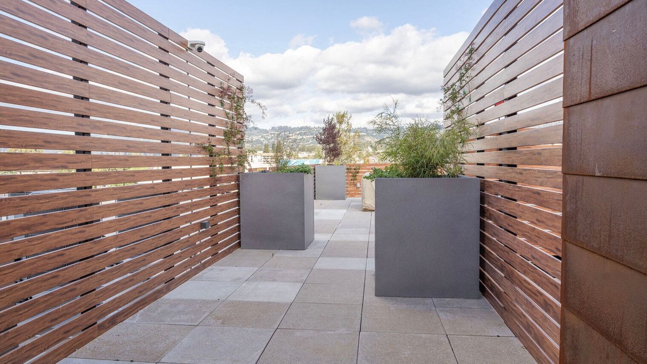 Photo of Outdoor in Piedmont Avenue