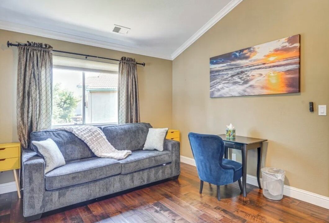 Photo of Livingroom in Tracy