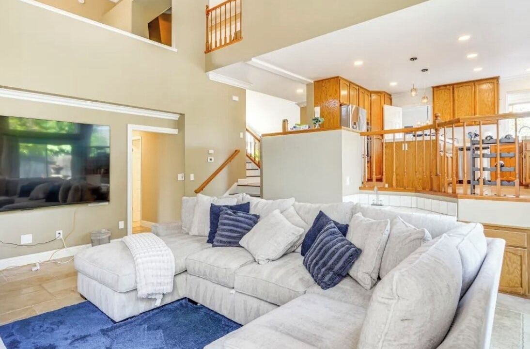 Photo of Livingroom in Tracy
