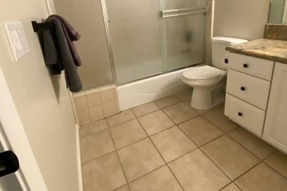 Photo of Bathroom in Seaside