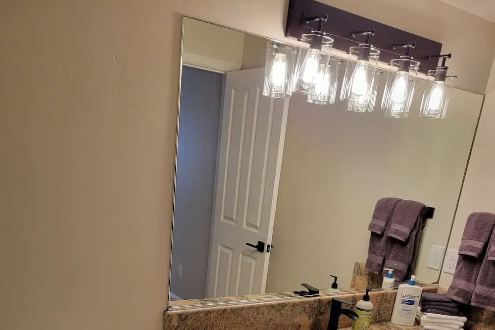 Photo of Bathroom in Seaside