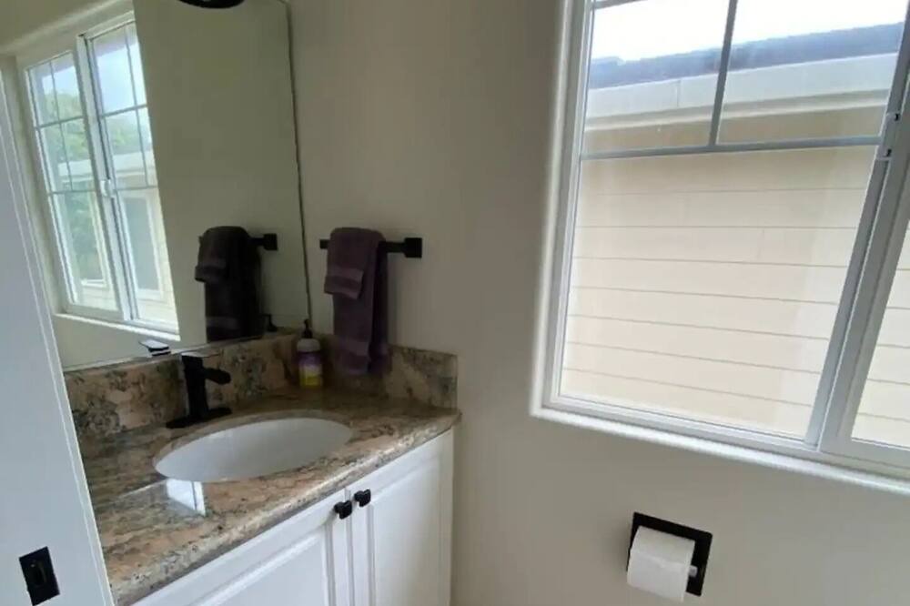 Photo of Bathroom in Seaside