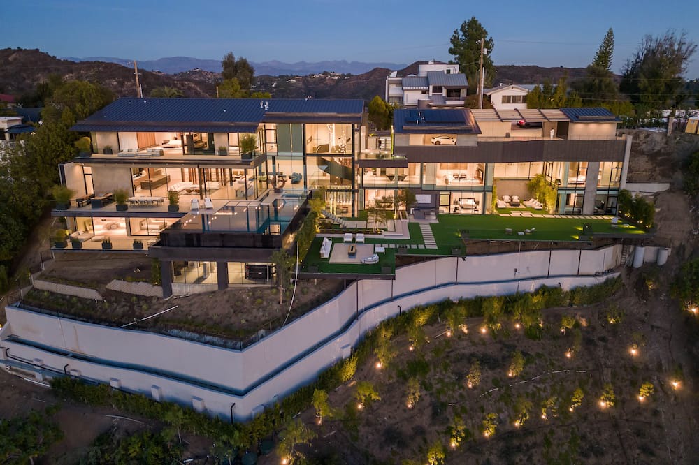 Photo of Outdoor in Beverly Hills