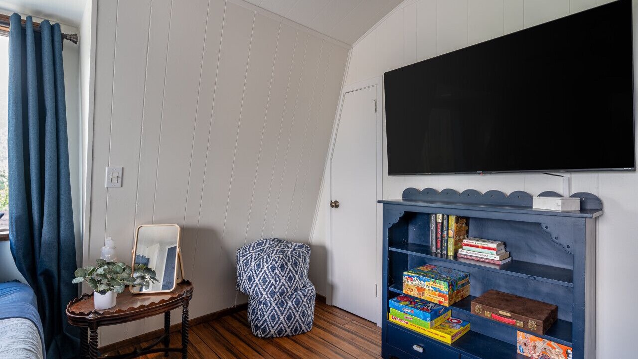 Photo of Livingroom in Pine Mountain Club
