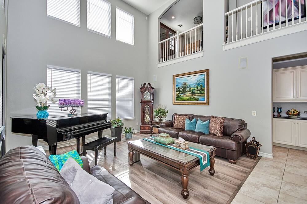 Photo of Livingroom in Bonita