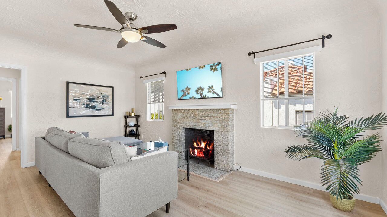 Photo of Livingroom in Roseville - Fleet Ridge