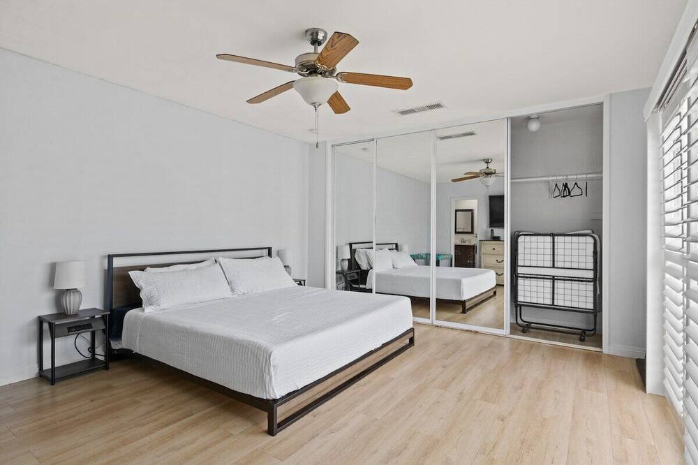 Photo of Bedroom in Lynwood