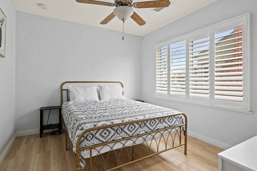 Photo of Bedroom in Lynwood