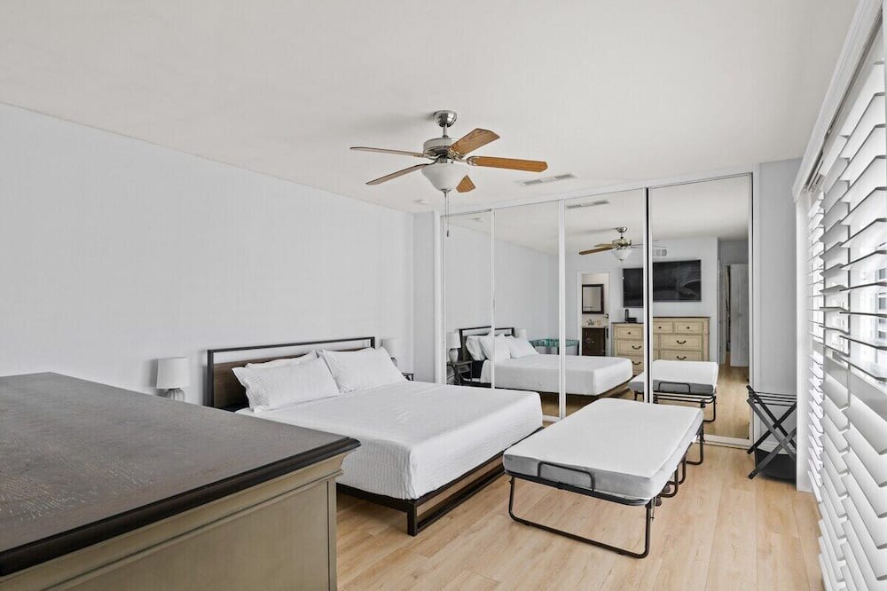 Photo of Bedroom in Lynwood