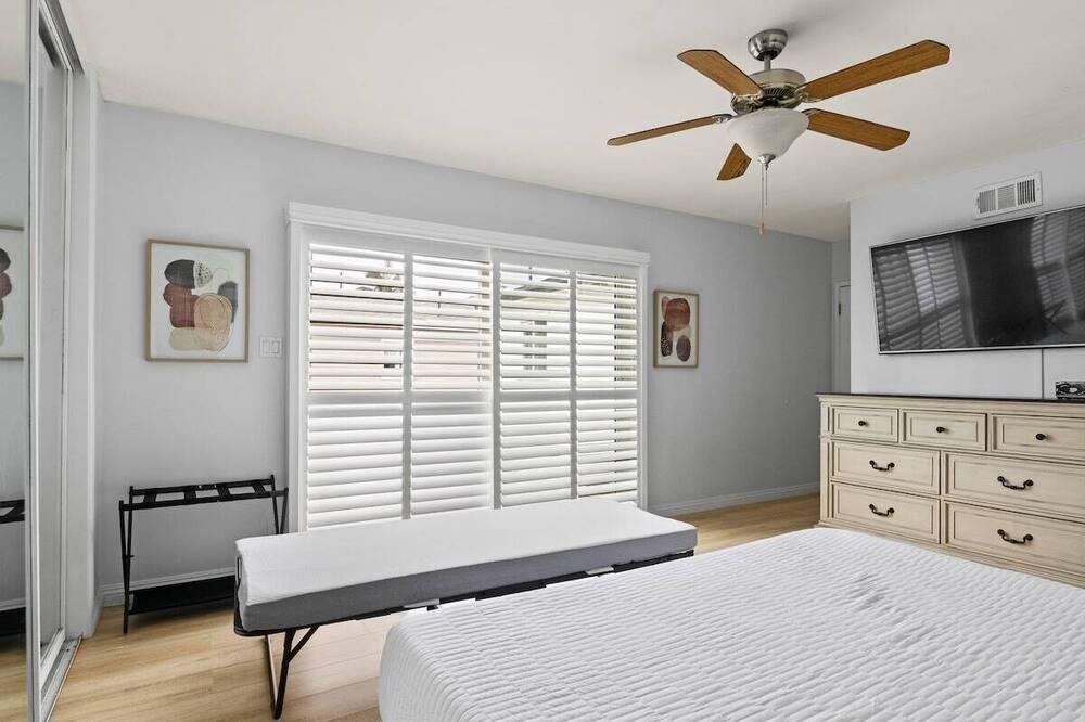 Photo of Bedroom in Lynwood