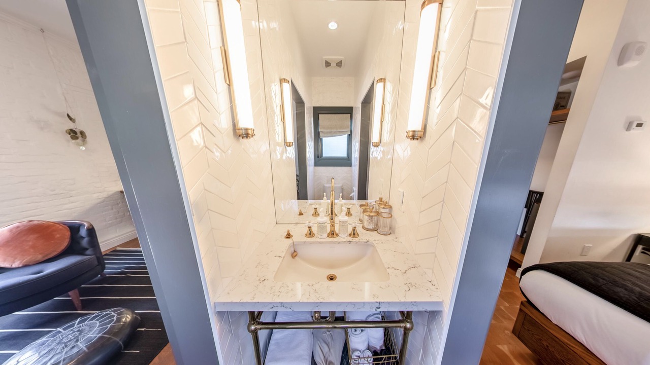 Photo of Bathroom in Hollywood