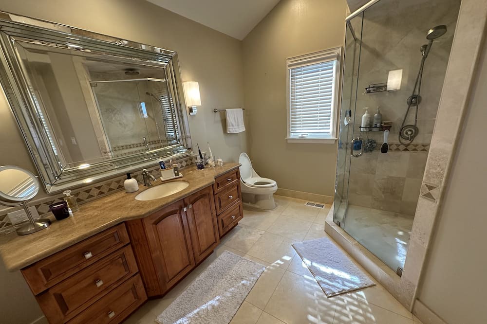 Photo of Bathroom in Torrance