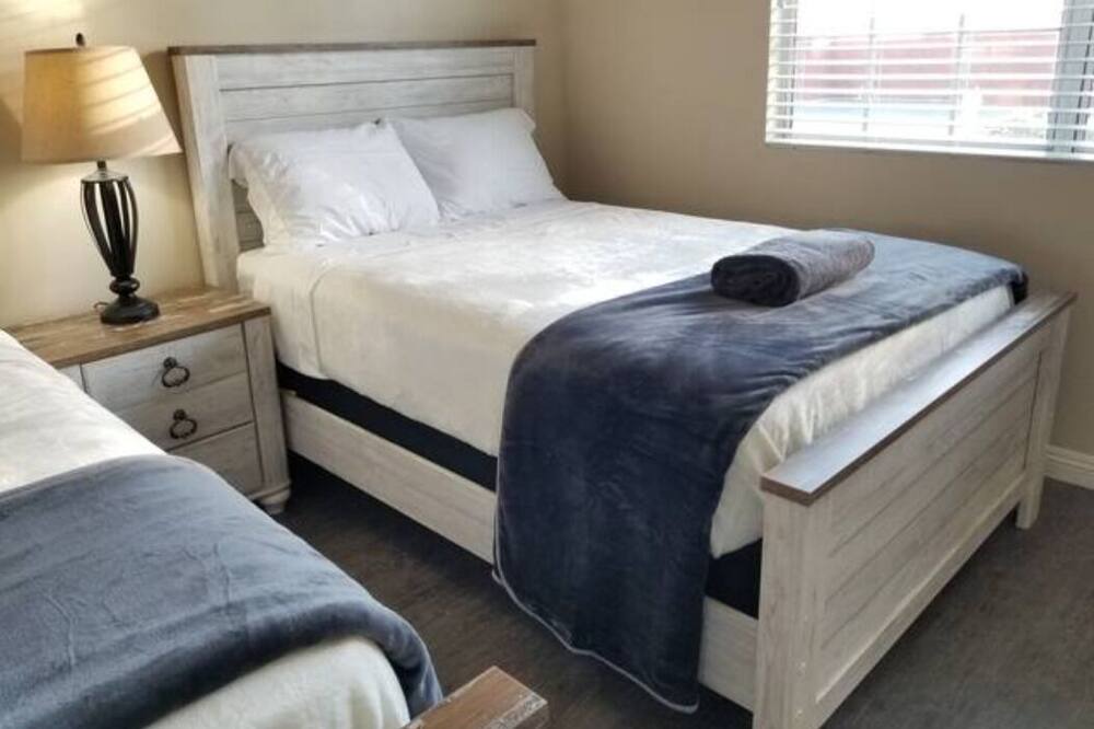 Photo of Bedroom in Tustin