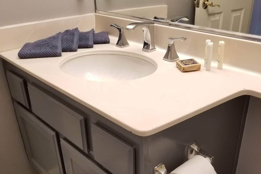 Photo of Bathroom in Tustin