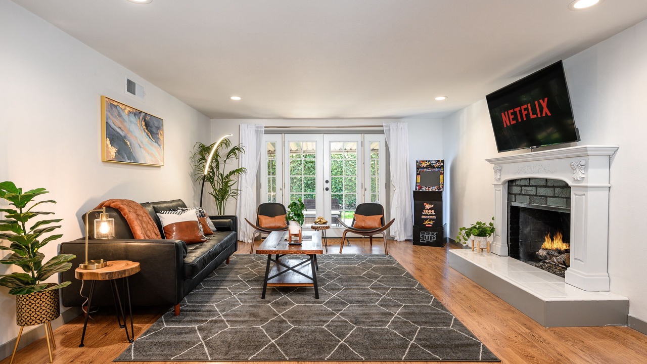 Photo of Livingroom in Fullerton