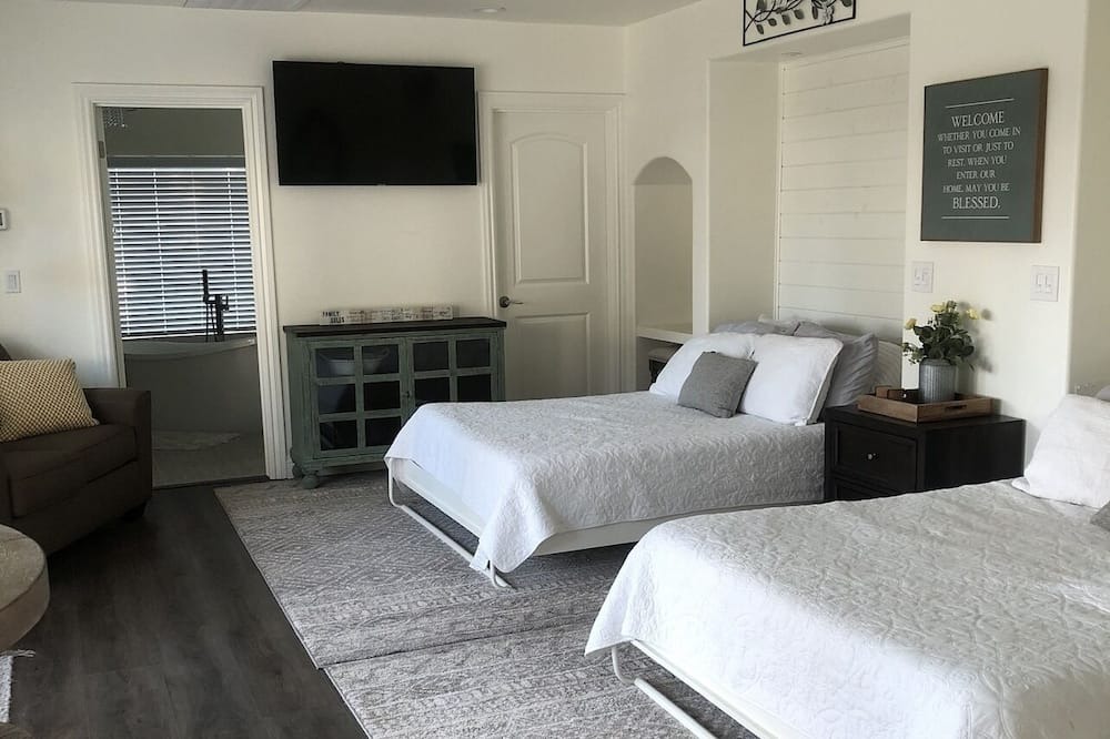 Photo of Bedroom in Kingsburg