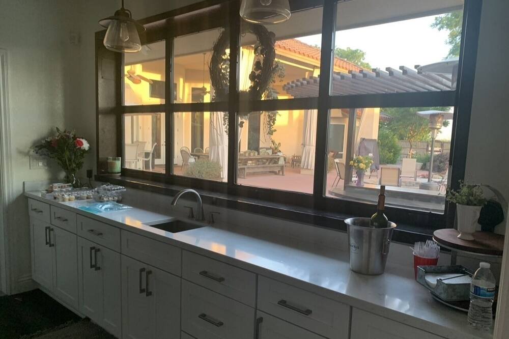 Photo of Kitchen in Kingsburg