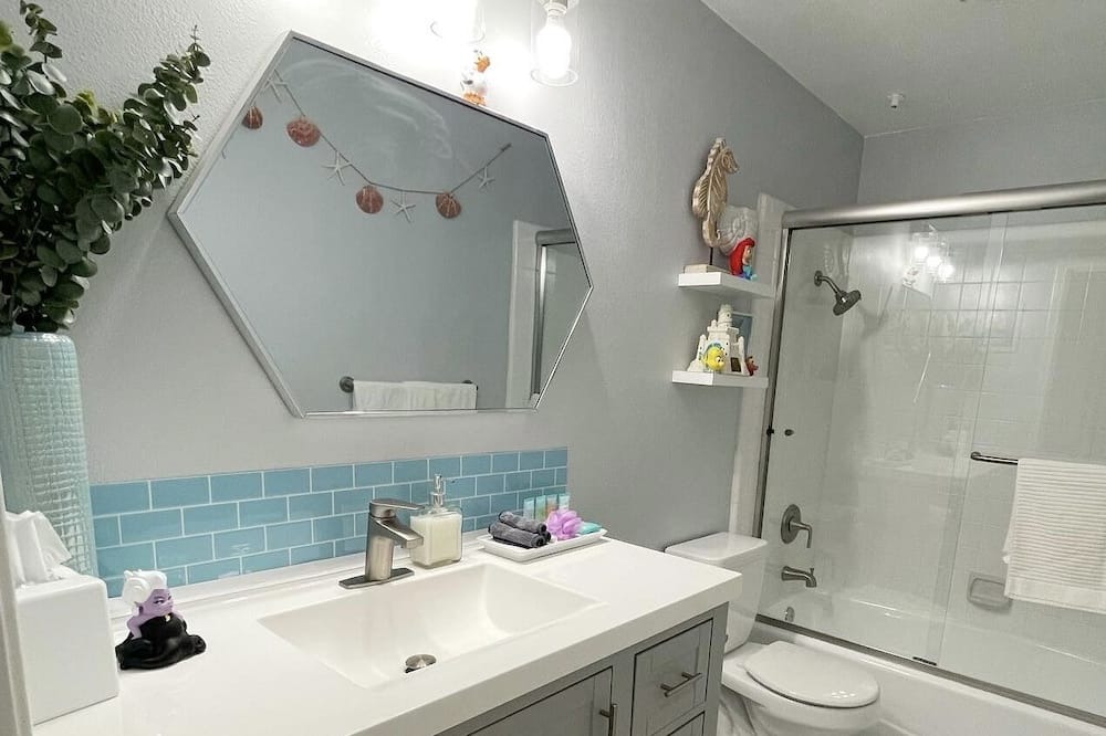 Photo of Bathroom in Fountain Valley