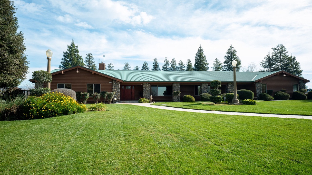 Photo of Outdoor in Sanger