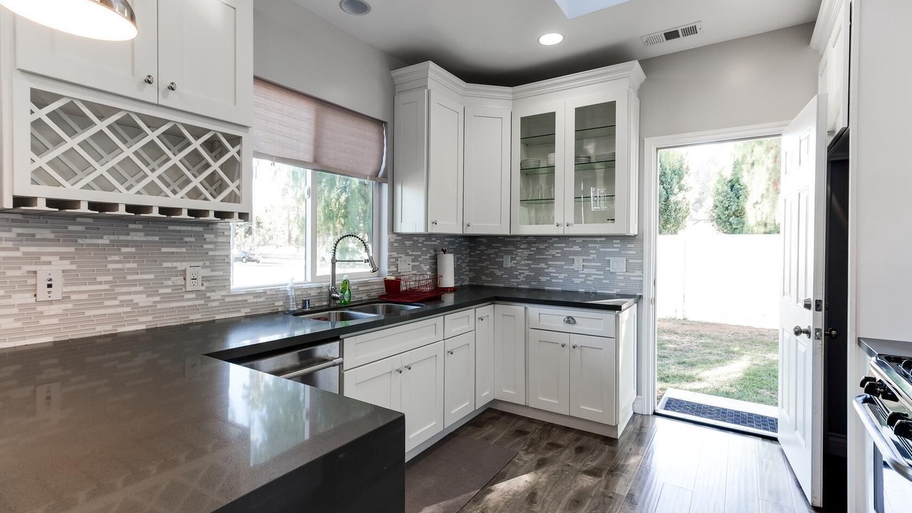 Photo of Kitchen in Lake Balboa