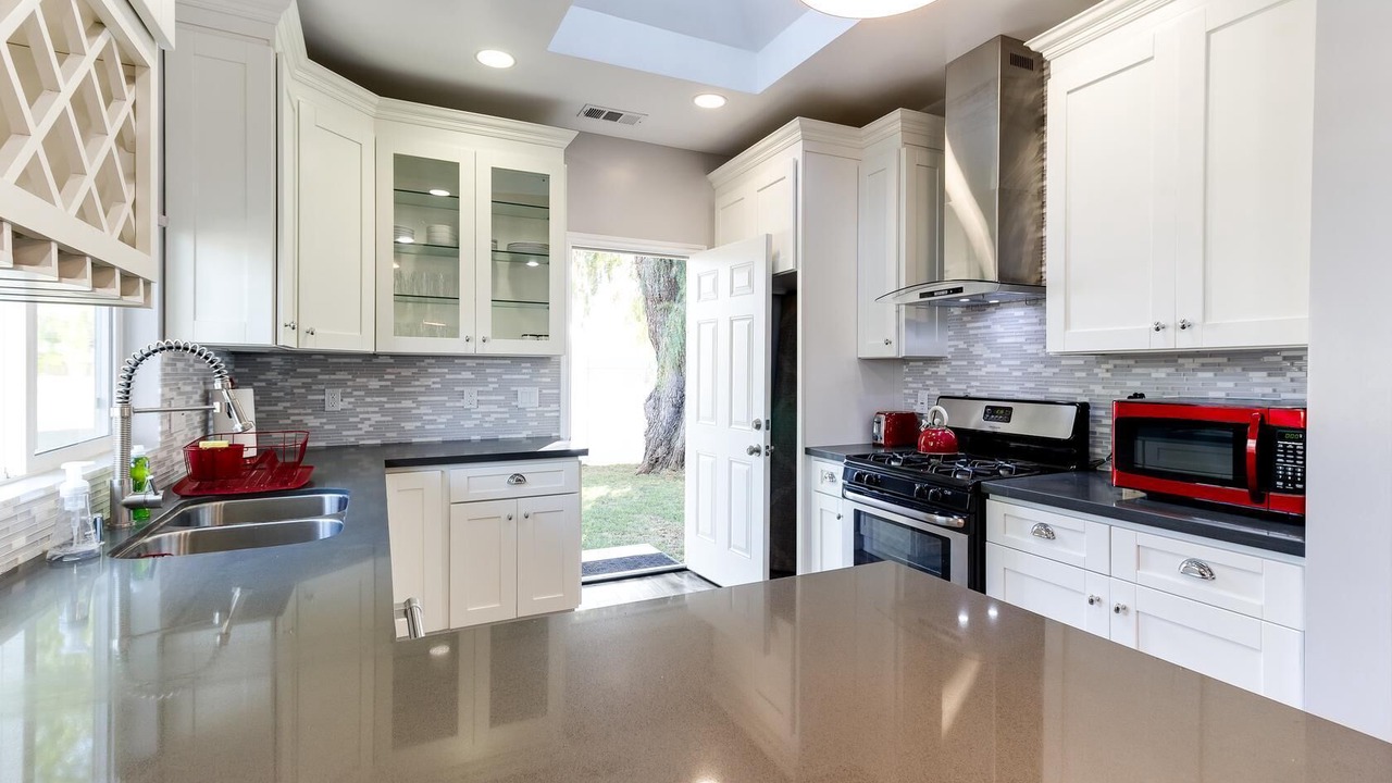 Photo of Kitchen in Lake Balboa