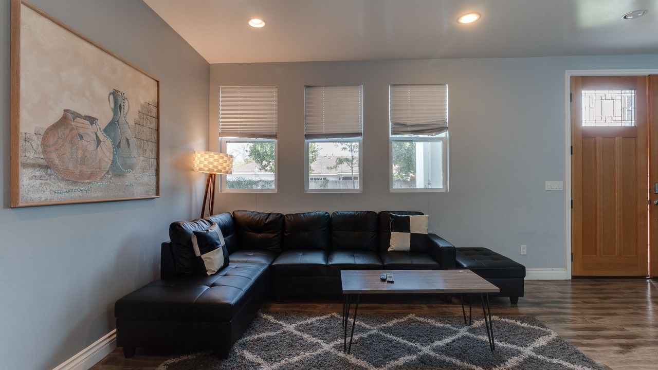 Photo of Livingroom in Lake Balboa