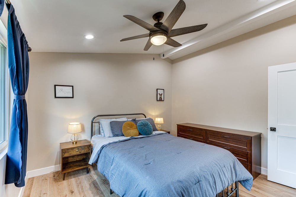 Photo of Bedroom in Los Angeles
