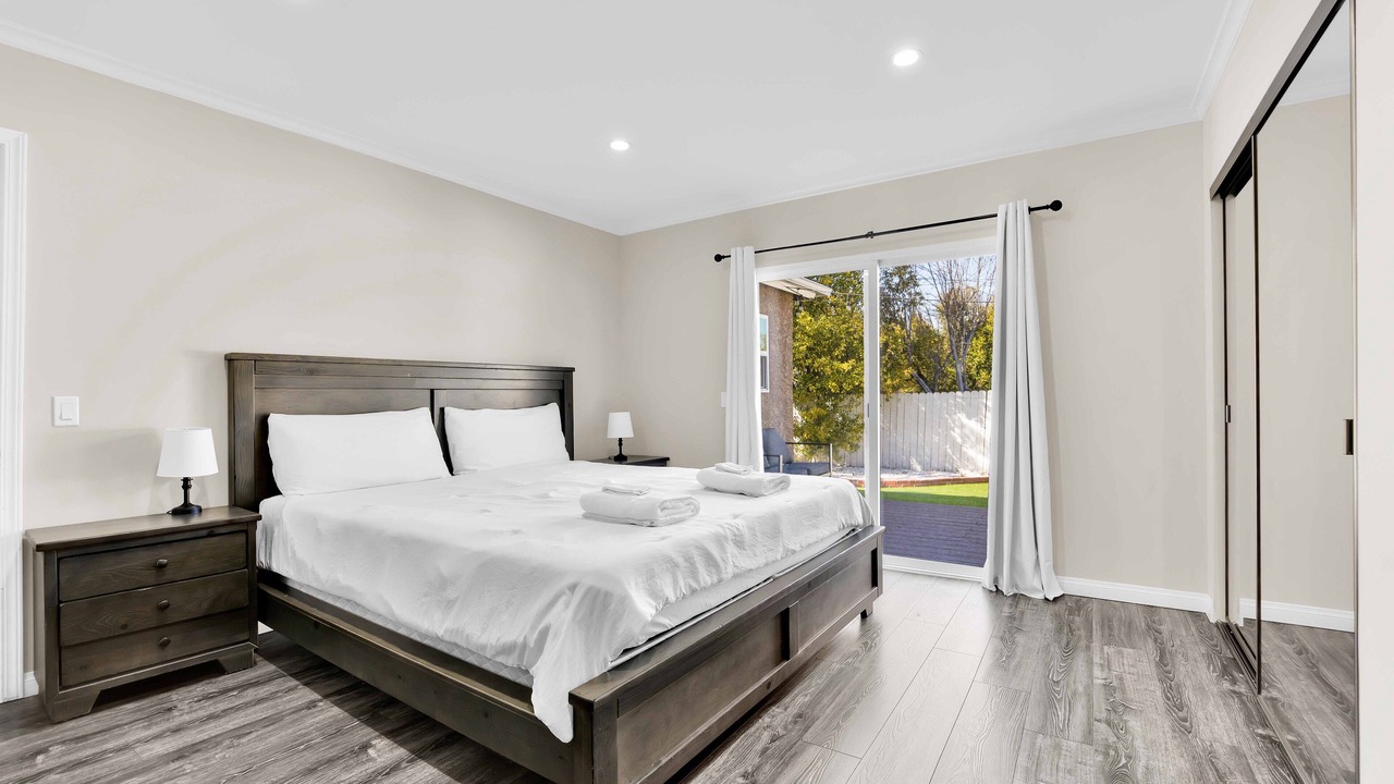 Photo of Bedroom in Tarzana