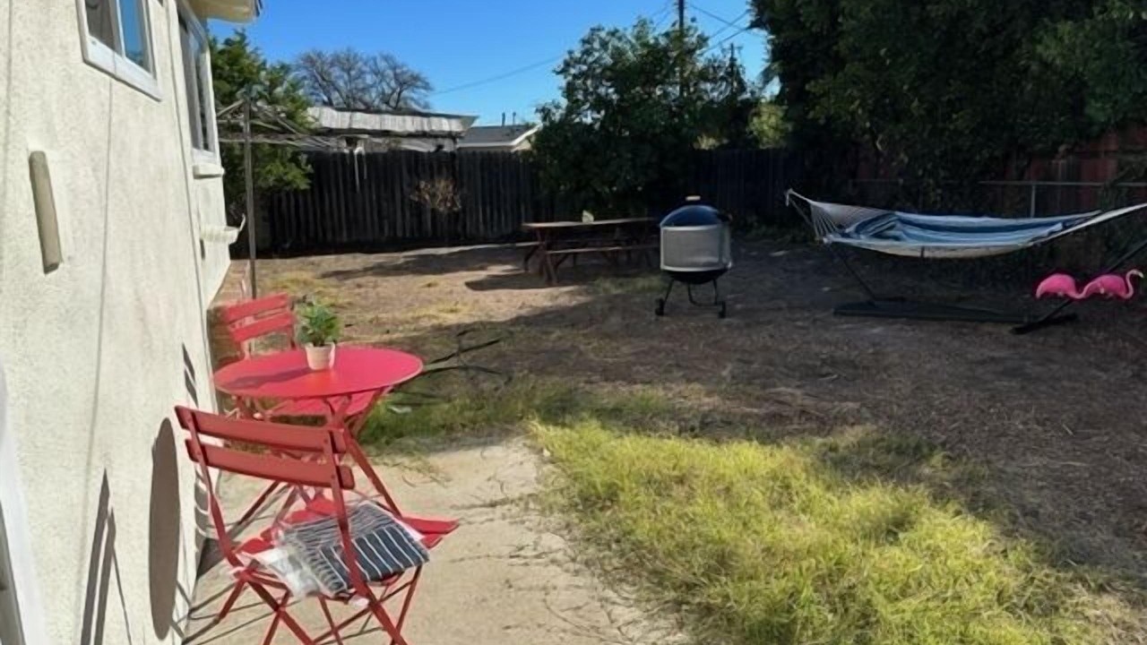 Photo of Outdoor in Panorama City