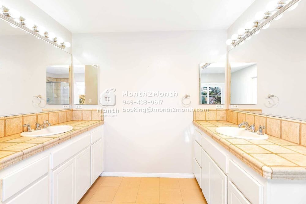 Photo of Bathroom in Rancho Cucamonga